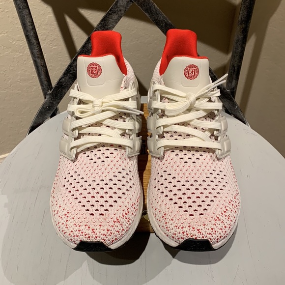 Mens Adidas Ultraboost ‘Tuan Yuan’ LTD size 10 hard to find - Picture 4 of 7